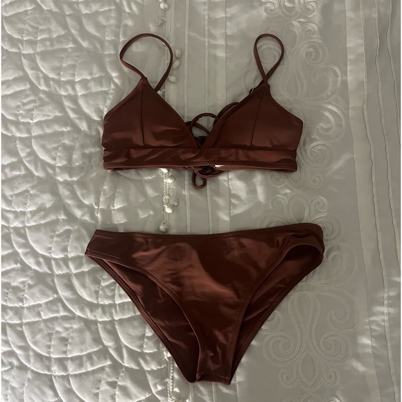 Bikini Bundle - Picture 4 of 10